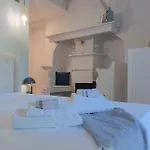 Larionest Modern In The Center 5 Min From The Station Апарт-отель Манделло-дель-Ларио