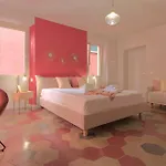 Апарт-отель Larionest Modern In The Center 5 Min From The Station Манделло-дель-Ларио
