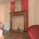 Larionest Modern In The Center 5 Min From The Station Апарт-отель 3*