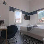 Larionest Modern In The Center 5 Min From The Station Апарт-отель 3*