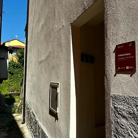Larionest Modern In The Center 5 Min From The Station Апарт-отель Манделло-дель-Ларио