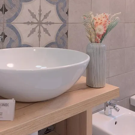 Larionest Modern In The Center 5 Min From The Station