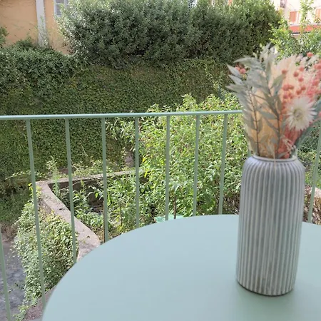 Larionest Modern In The Center 5 Min From The Station 3*