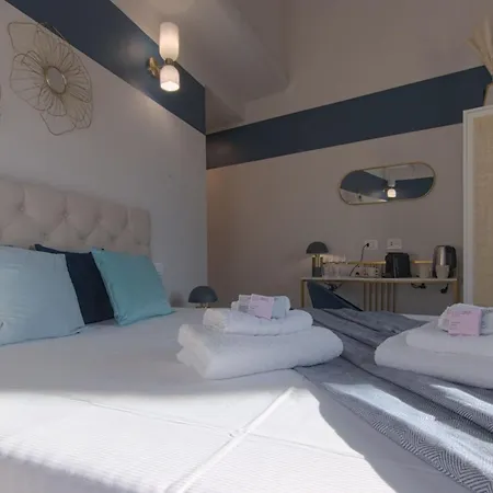 Larionest Modern In The Center 5 Min From The Station 3*