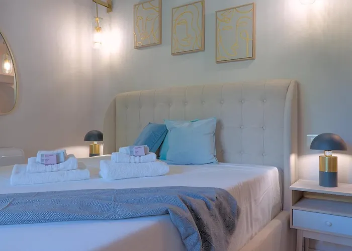 Larionest Modern In The Center 5 Min From The Station Apart-hotel 3*