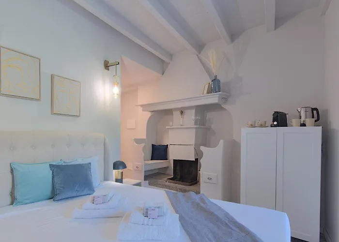 Larionest Modern In The Center 5 Min From The Station 3*