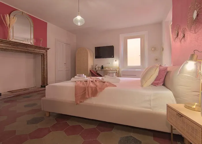 Apart-hotel Larionest Modern In The Center 5 Min From The Station
