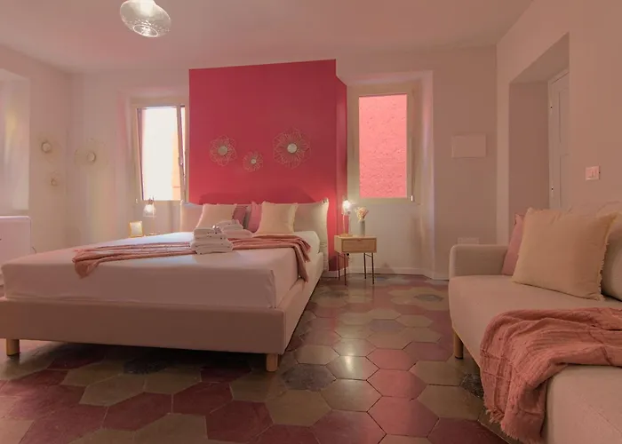 Larionest Modern In The Center 5 Min From The Station Apart-hotel Mandello del Lario