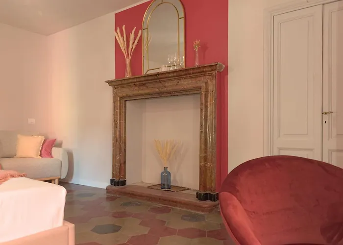 Larionest Modern In The Center 5 Min From The Station Apart-hotel 3*