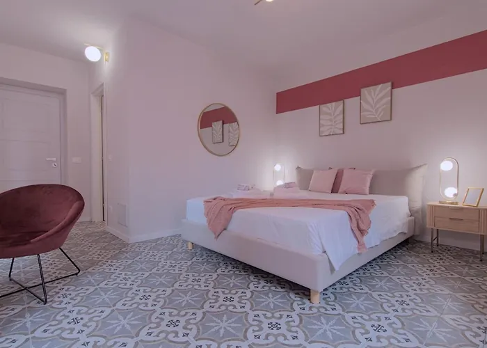 Larionest Modern In The Center 5 Min From The Station 3* Mandello del Lario