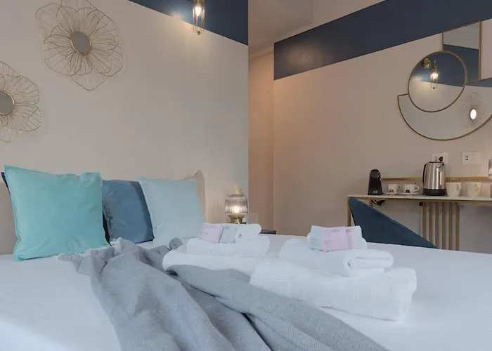 Apart-hotel Larionest Modern In The Center 5 Min From The Station 3*