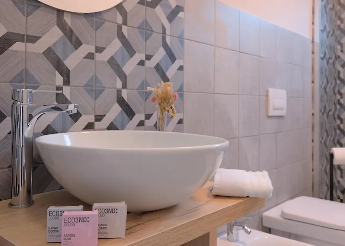 Larionest Modern In The Center 5 Min From The Station Mandello del Lario