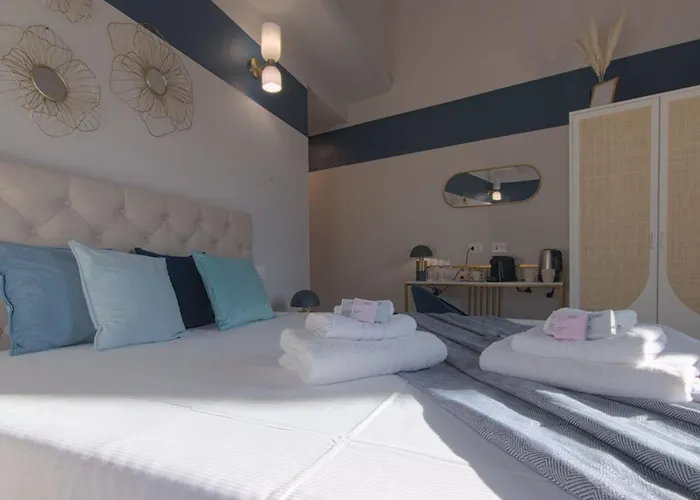 Larionest Modern In The Center 5 Min From The Station 3*