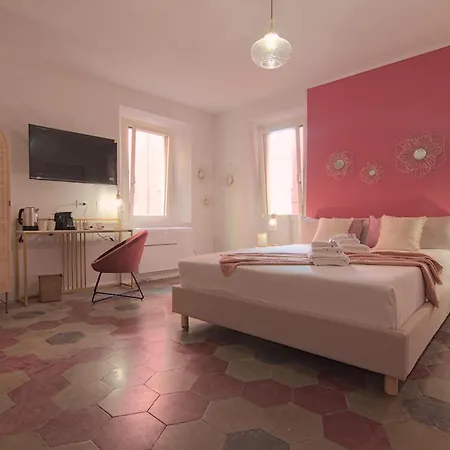 Aparthotel Larionest Modern In The Center 5 Min From The Station Mandello del Lario
