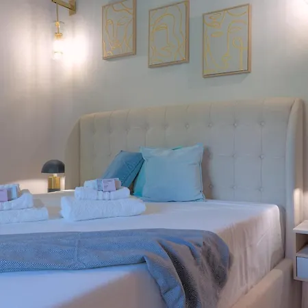 Larionest Modern In The Center 5 Min From The Station Hotel apartamentowy 3*