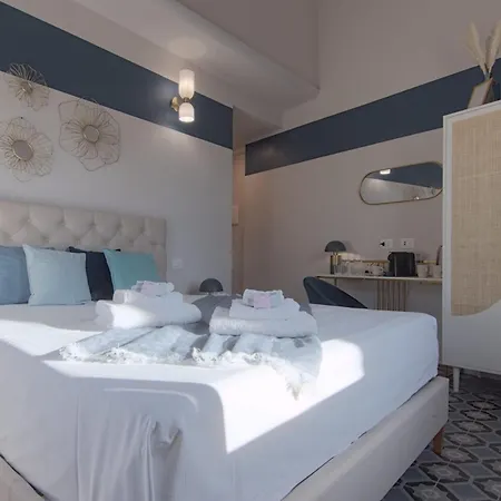 Larionest Modern In The Center 5 Min From The Station 3* Mandello del Lario